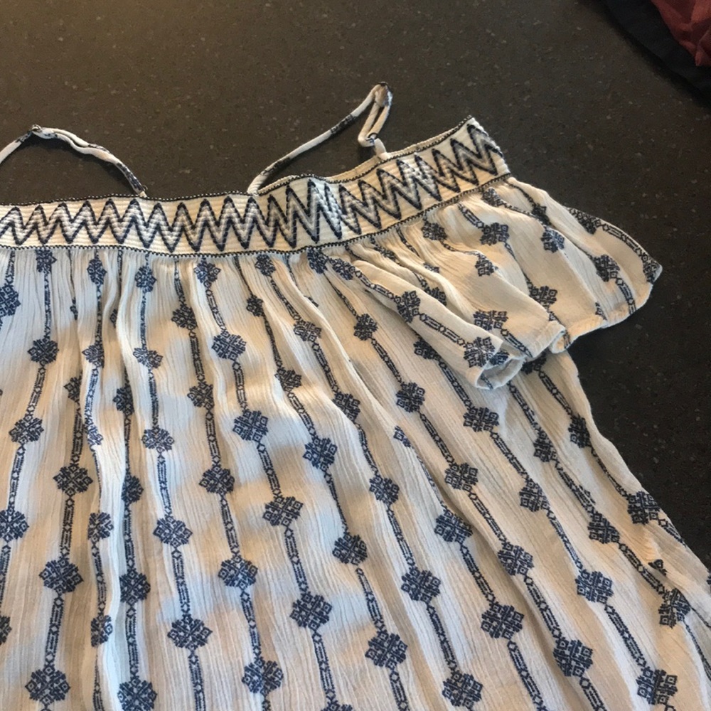 Off the shoulder cute summer top